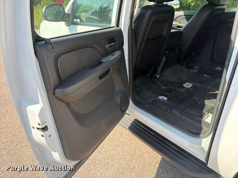 image for item MZ9829 2009 Chevrolet Suburban SUV