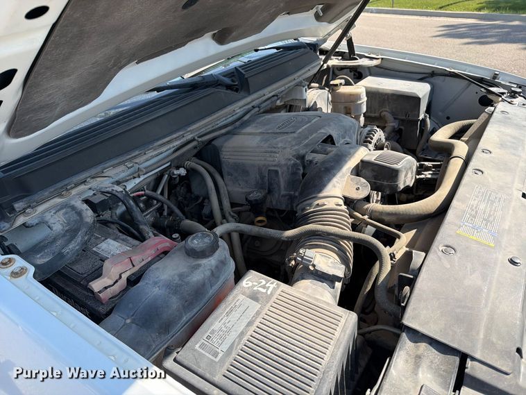 image for item MZ9829 2009 Chevrolet Suburban SUV