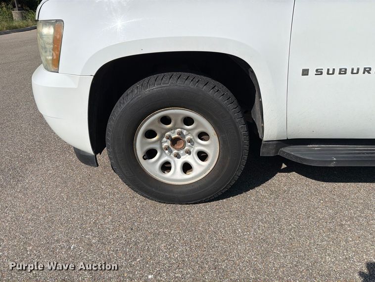 image for item MZ9829 2009 Chevrolet Suburban SUV