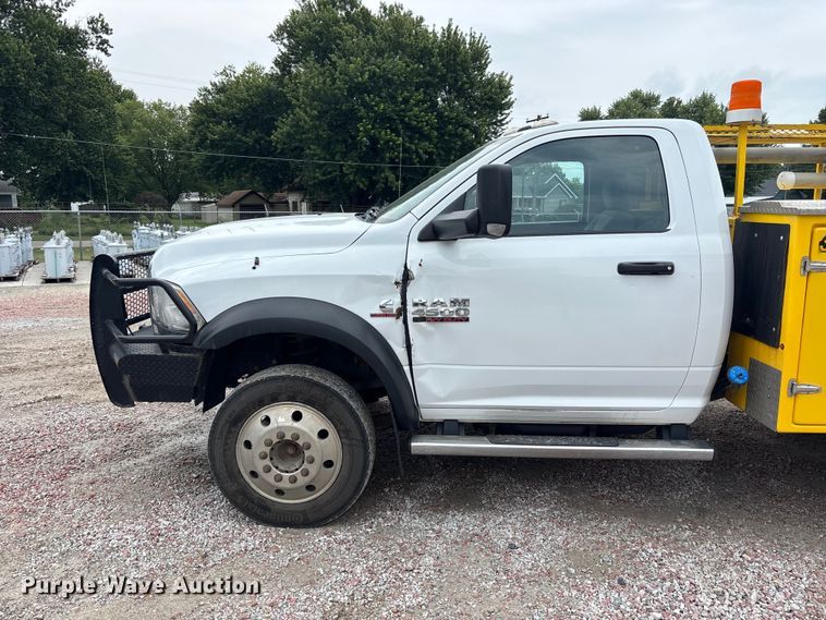 image for item NM9899 2015 RAM 4500 utility / service truck