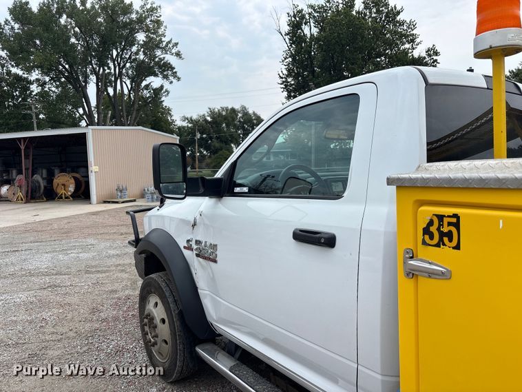 image for item NM9899 2015 RAM 4500 utility / service truck