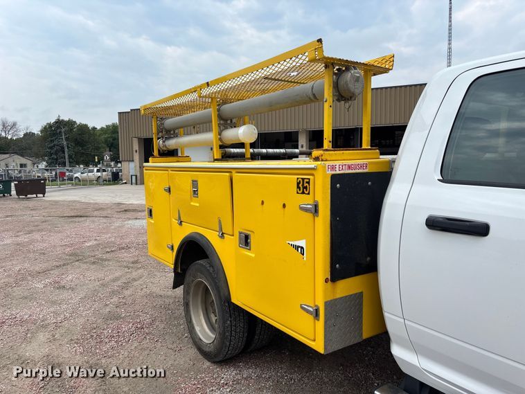 image for item NM9899 2015 RAM 4500 utility / service truck
