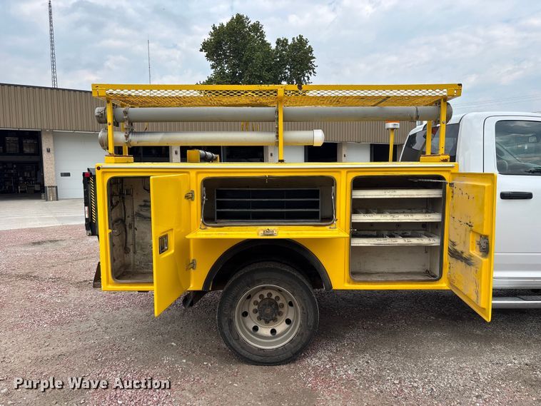 image for item NM9899 2015 RAM 4500 utility / service truck