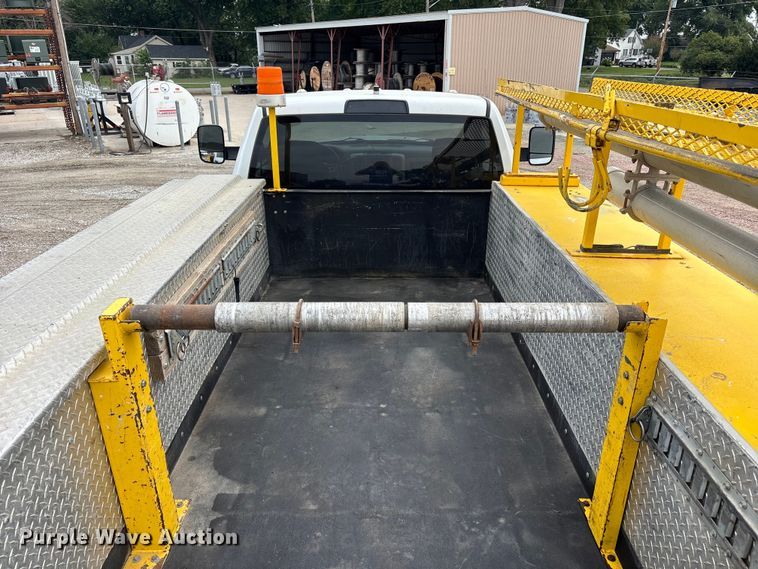 image for item NM9899 2015 RAM 4500 utility / service truck
