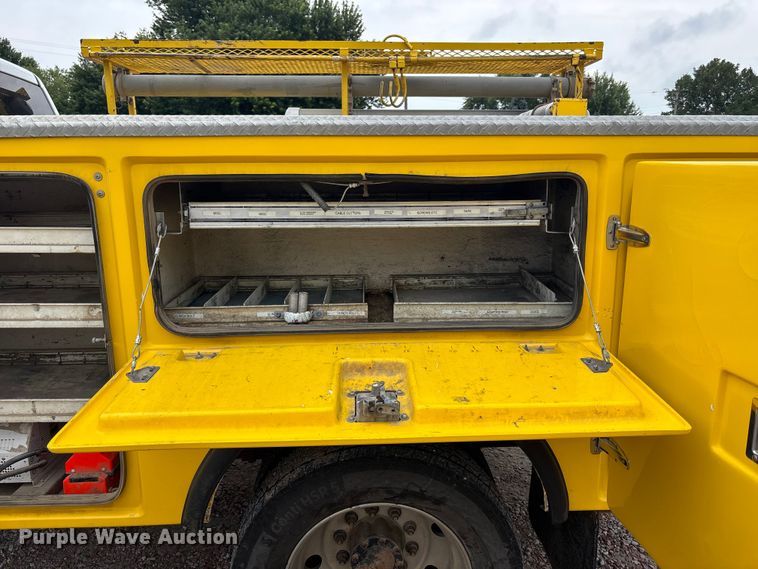 image for item NM9899 2015 RAM 4500 utility / service truck