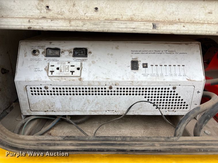 image for item NM9899 2015 RAM 4500 utility / service truck
