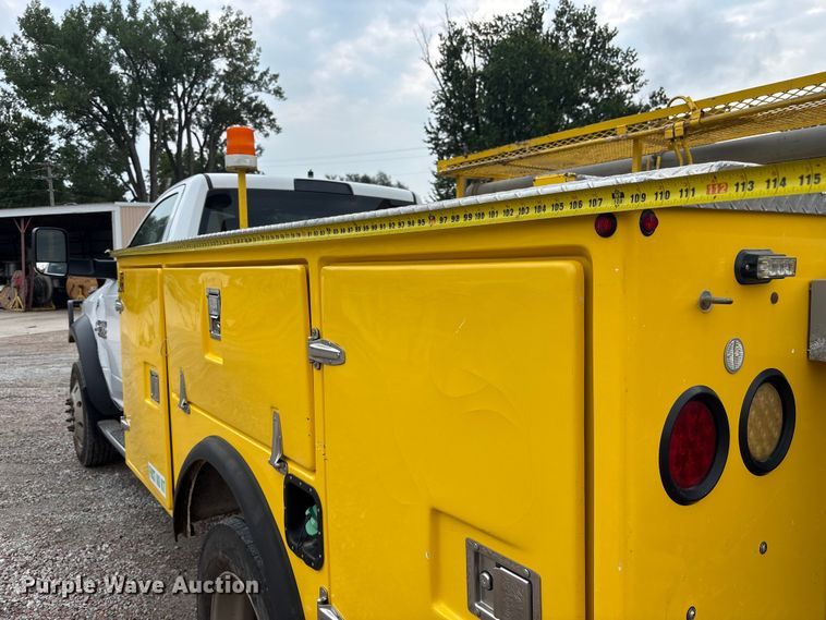 image for item NM9899 2015 RAM 4500 utility / service truck