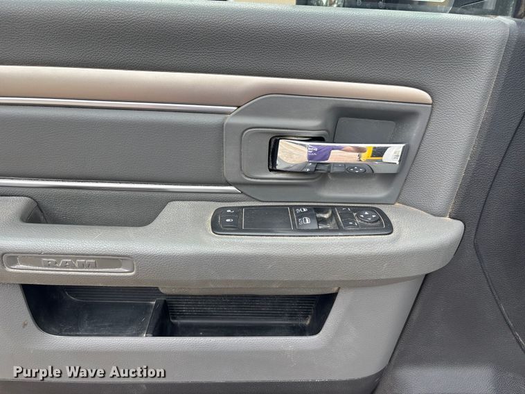 image for item NM9899 2015 RAM 4500 utility / service truck