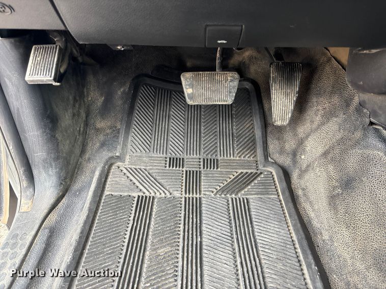 image for item NM9899 2015 RAM 4500 utility / service truck