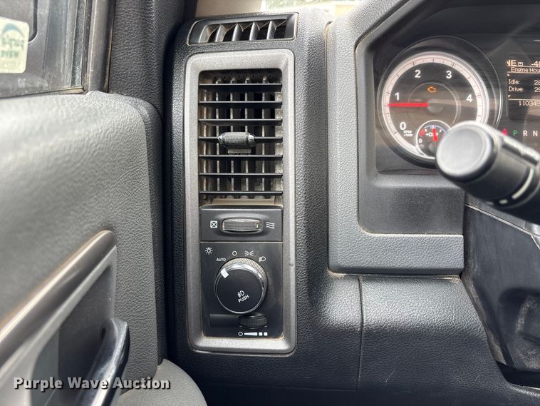 image for item NM9899 2015 RAM 4500 utility / service truck