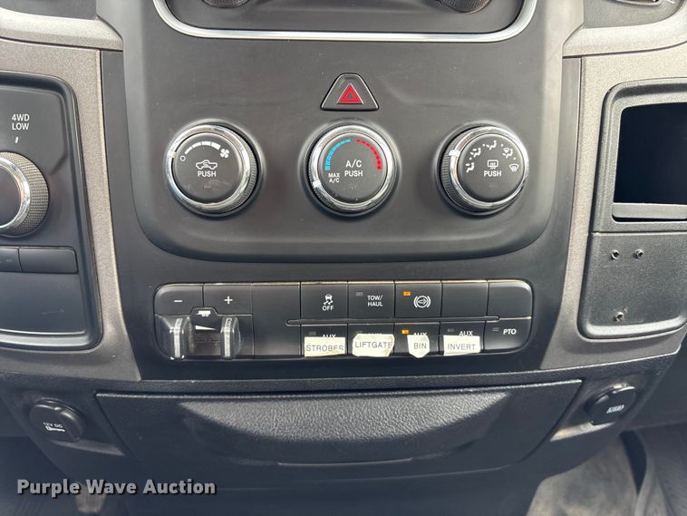 image for item NM9899 2015 RAM 4500 utility / service truck