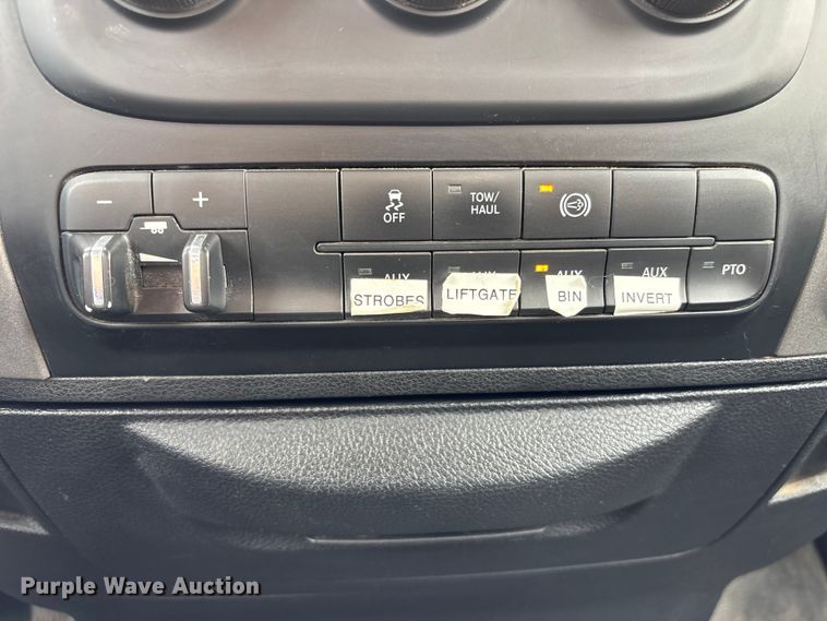image for item NM9899 2015 RAM 4500 utility / service truck