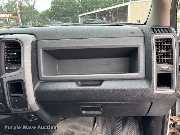 image for item NM9899 2015 RAM 4500 utility / service truck