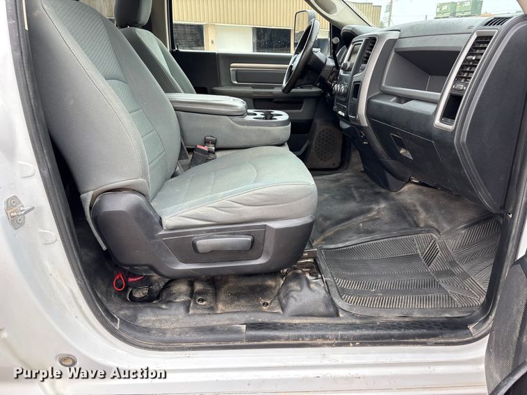 image for item NM9899 2015 RAM 4500 utility / service truck