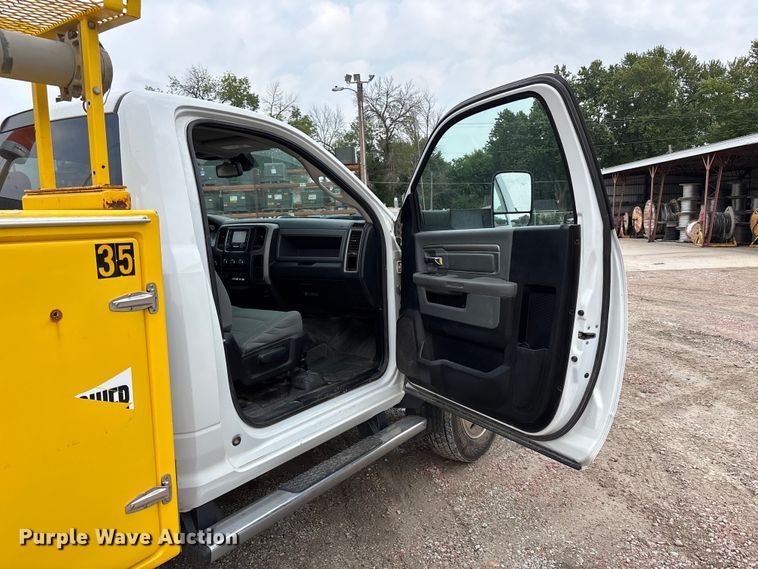 image for item NM9899 2015 RAM 4500 utility / service truck