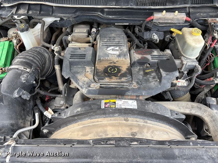 image for item NM9899 2015 RAM 4500 utility / service truck