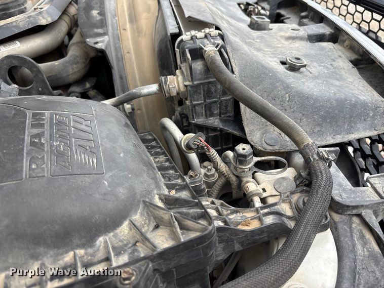 image for item NM9899 2015 RAM 4500 utility / service truck