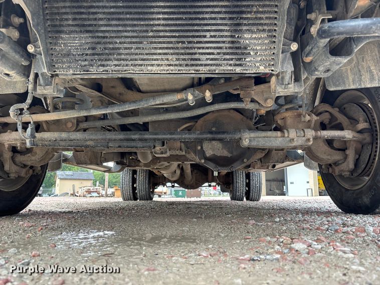 image for item NM9899 2015 RAM 4500 utility / service truck