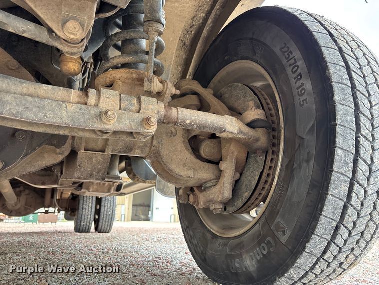 image for item NM9899 2015 RAM 4500 utility / service truck