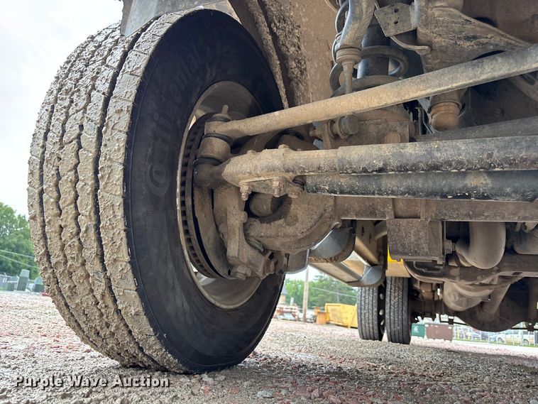image for item NM9899 2015 RAM 4500 utility / service truck
