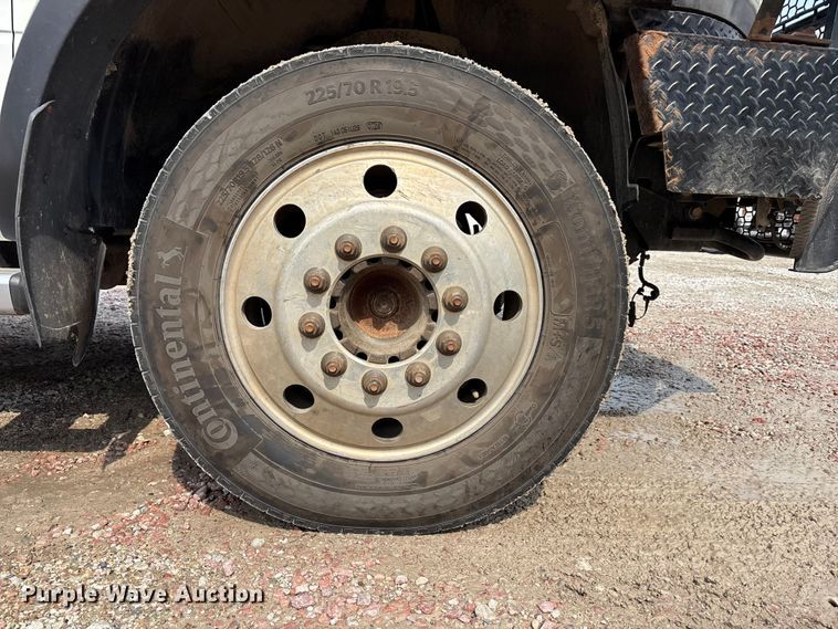image for item NM9899 2015 RAM 4500 utility / service truck