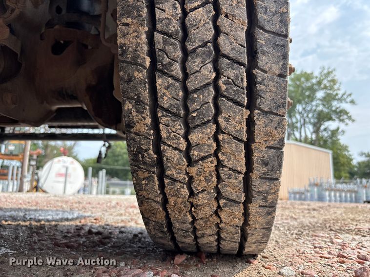 image for item NM9899 2015 RAM 4500 utility / service truck
