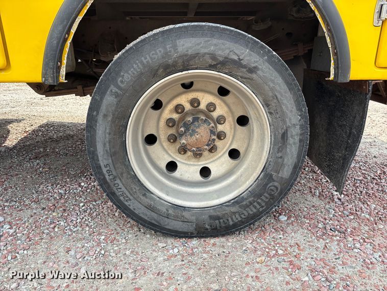 image for item NM9899 2015 RAM 4500 utility / service truck
