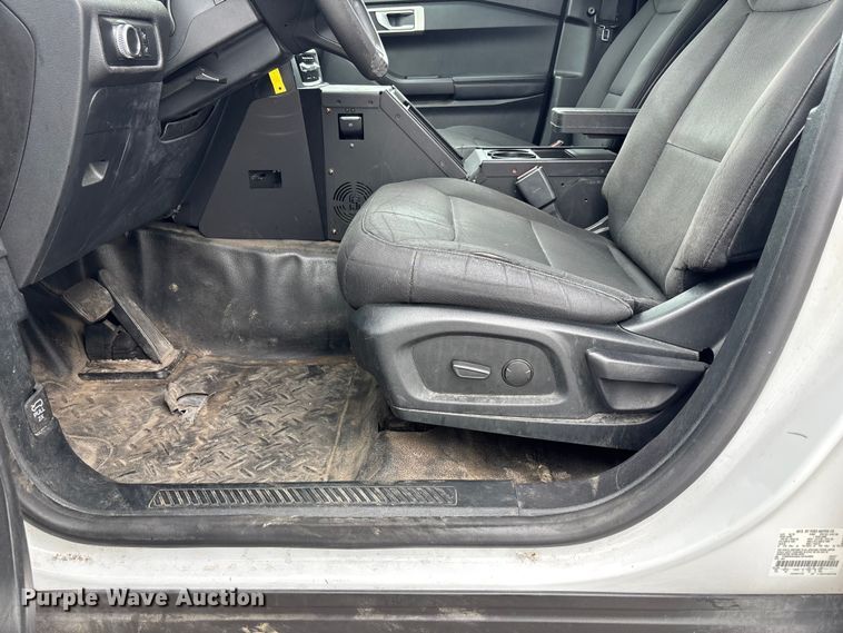 image for item NM9903 2020 Ford Explorer Police Interceptor SUV