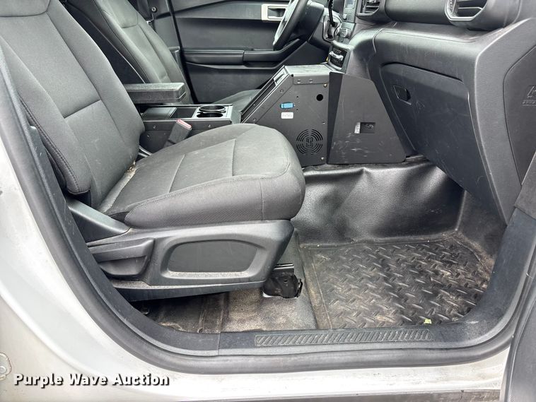 image for item NM9903 2020 Ford Explorer Police Interceptor SUV
