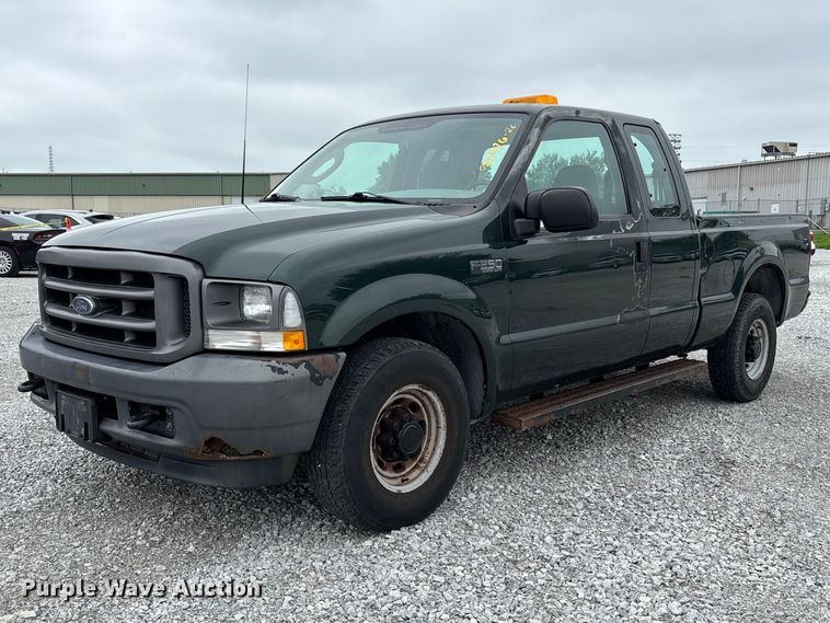 2003 Ford F250 Super Duty Ext. Cab pickup truck