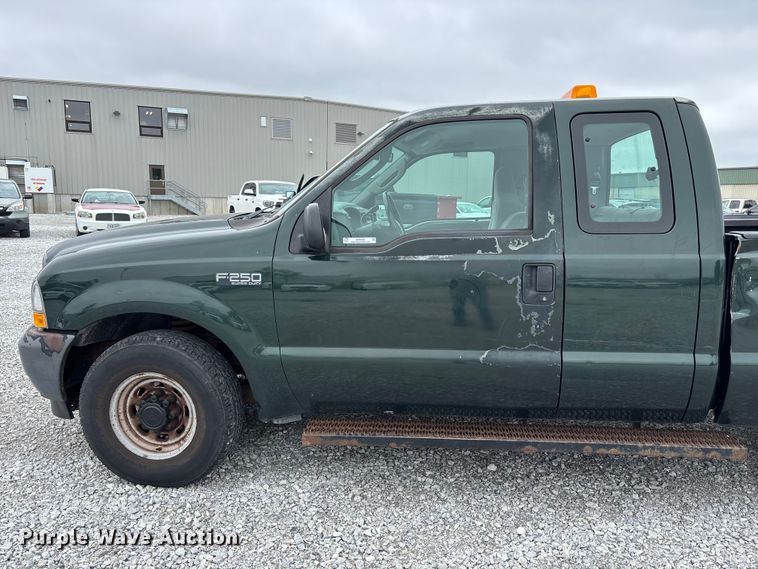 image for item NM9908 2003 Ford F250 Super Duty Ext. Cab pickup truck