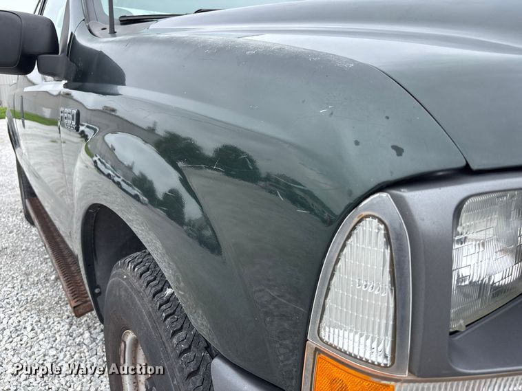 image for item NM9908 2003 Ford F250 Super Duty Ext. Cab pickup truck