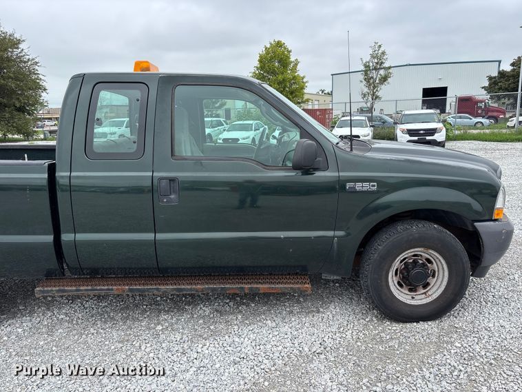 image for item NM9908 2003 Ford F250 Super Duty Ext. Cab pickup truck