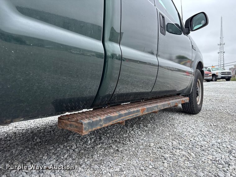image for item NM9908 2003 Ford F250 Super Duty Ext. Cab pickup truck