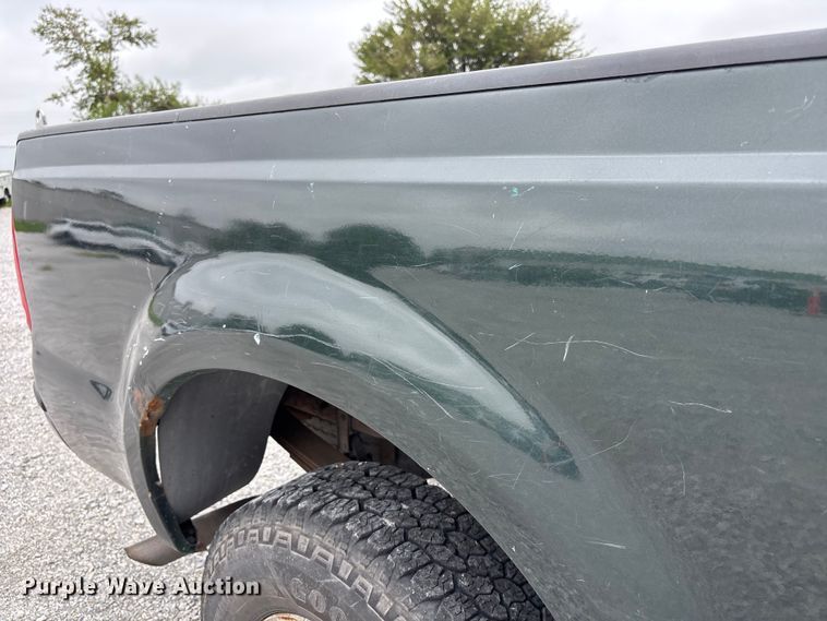 image for item NM9908 2003 Ford F250 Super Duty Ext. Cab pickup truck