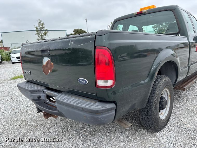 image for item NM9908 2003 Ford F250 Super Duty Ext. Cab pickup truck