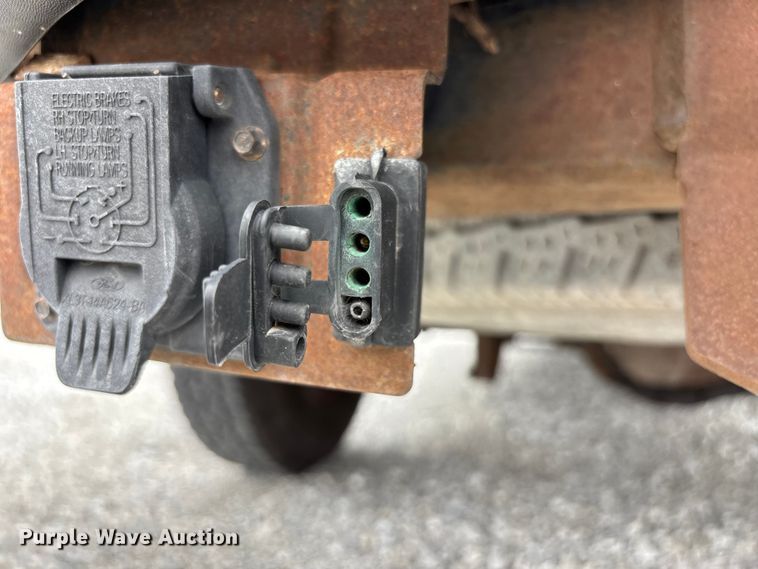 image for item NM9908 2003 Ford F250 Super Duty Ext. Cab pickup truck