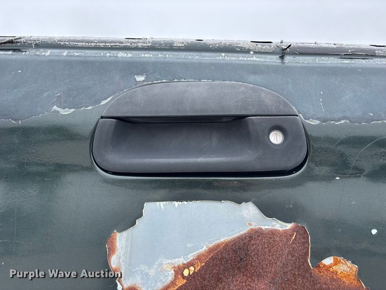 image for item NM9908 2003 Ford F250 Super Duty Ext. Cab pickup truck