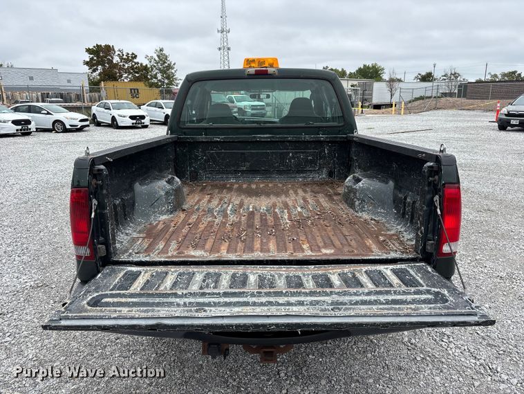 image for item NM9908 2003 Ford F250 Super Duty Ext. Cab pickup truck