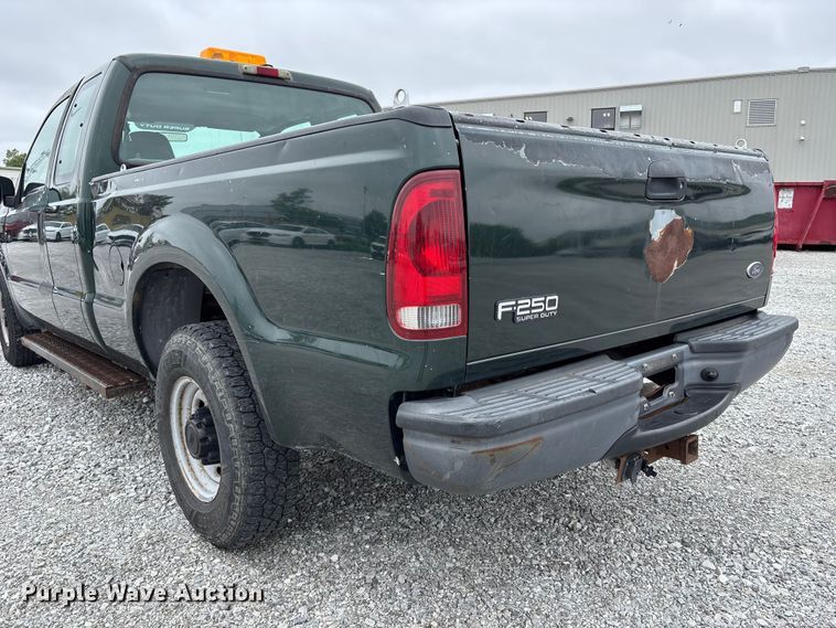 image for item NM9908 2003 Ford F250 Super Duty Ext. Cab pickup truck