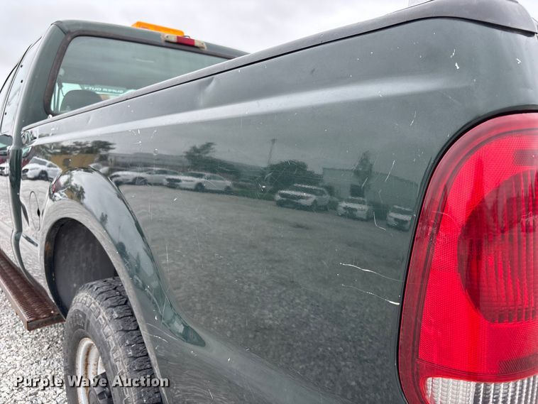 image for item NM9908 2003 Ford F250 Super Duty Ext. Cab pickup truck