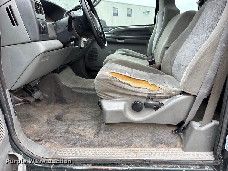 image for item NM9908 2003 Ford F250 Super Duty Ext. Cab pickup truck