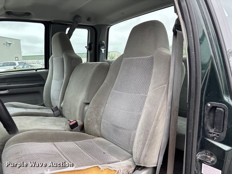 image for item NM9908 2003 Ford F250 Super Duty Ext. Cab pickup truck