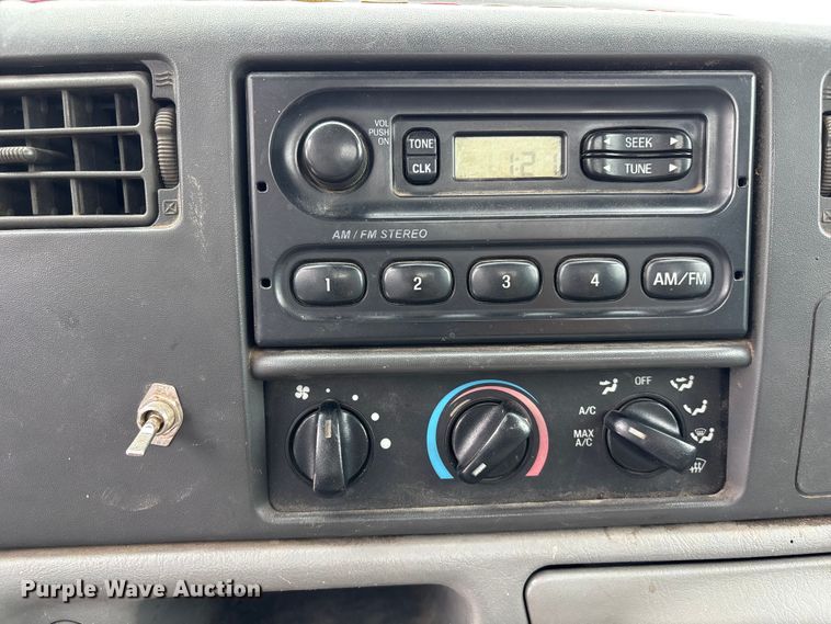 image for item NM9908 2003 Ford F250 Super Duty Ext. Cab pickup truck