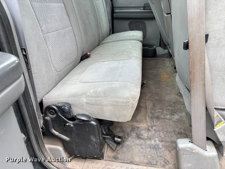 image for item NM9908 2003 Ford F250 Super Duty Ext. Cab pickup truck