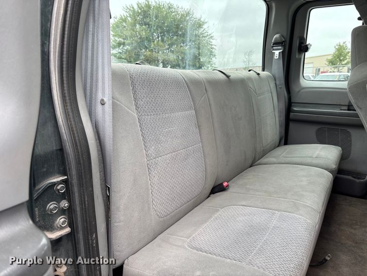image for item NM9908 2003 Ford F250 Super Duty Ext. Cab pickup truck