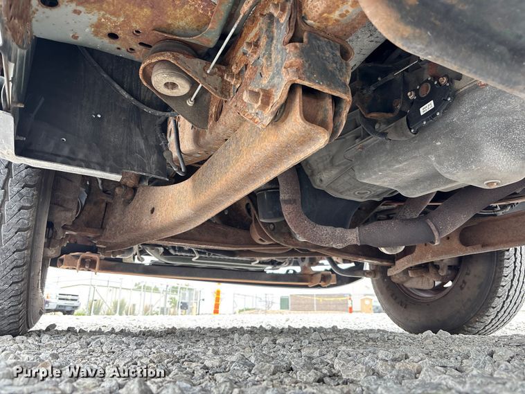 image for item NM9908 2003 Ford F250 Super Duty Ext. Cab pickup truck