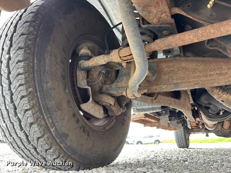image for item NM9908 2003 Ford F250 Super Duty Ext. Cab pickup truck