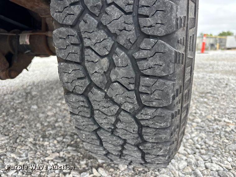 image for item NM9908 2003 Ford F250 Super Duty Ext. Cab pickup truck