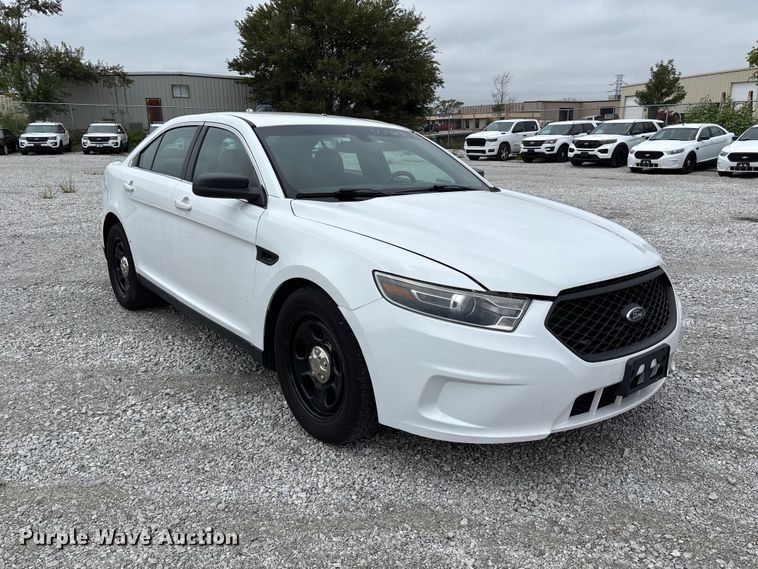 image for item NM9909 2017 Ford Taurus Police Interceptor 